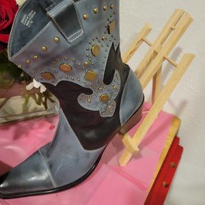 Designer western style boots size 10W blue/black with gold acents